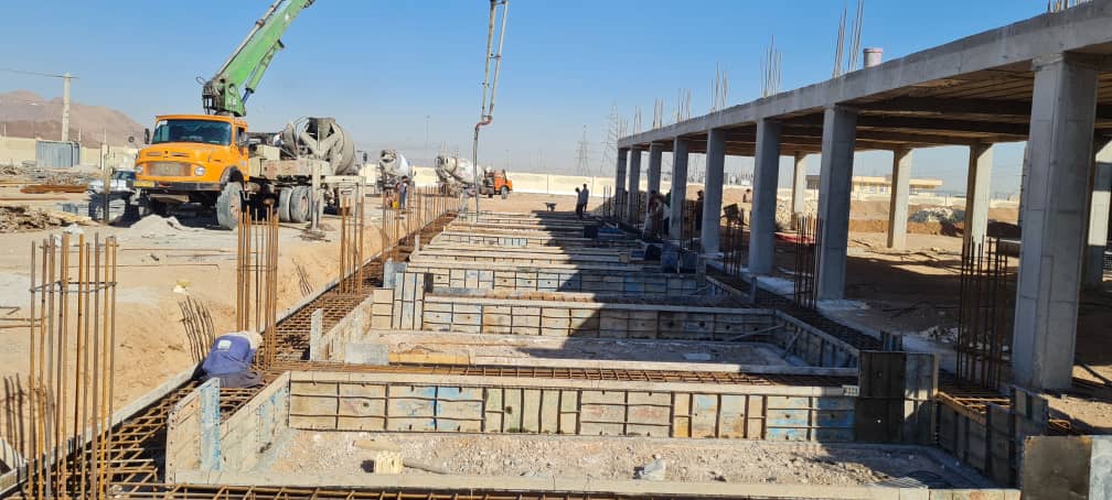 پروژه آرموتوربندی و بتن ریزی کارخانجات شهرک یزدمهر