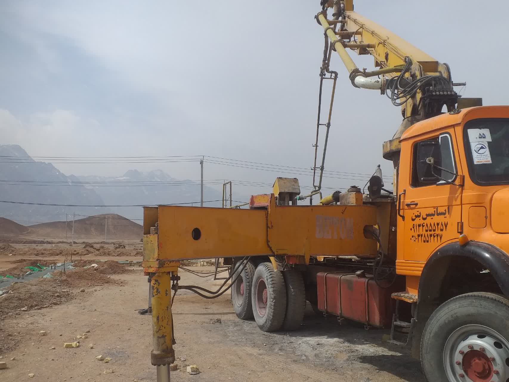 بتن ریزی شرکت نساجی مهریز